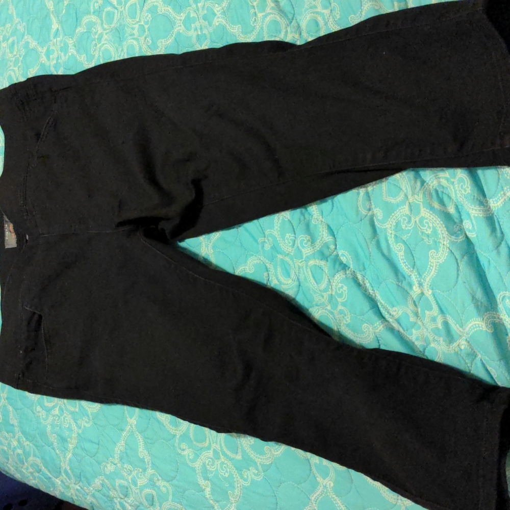 Torrid crop lean jeans